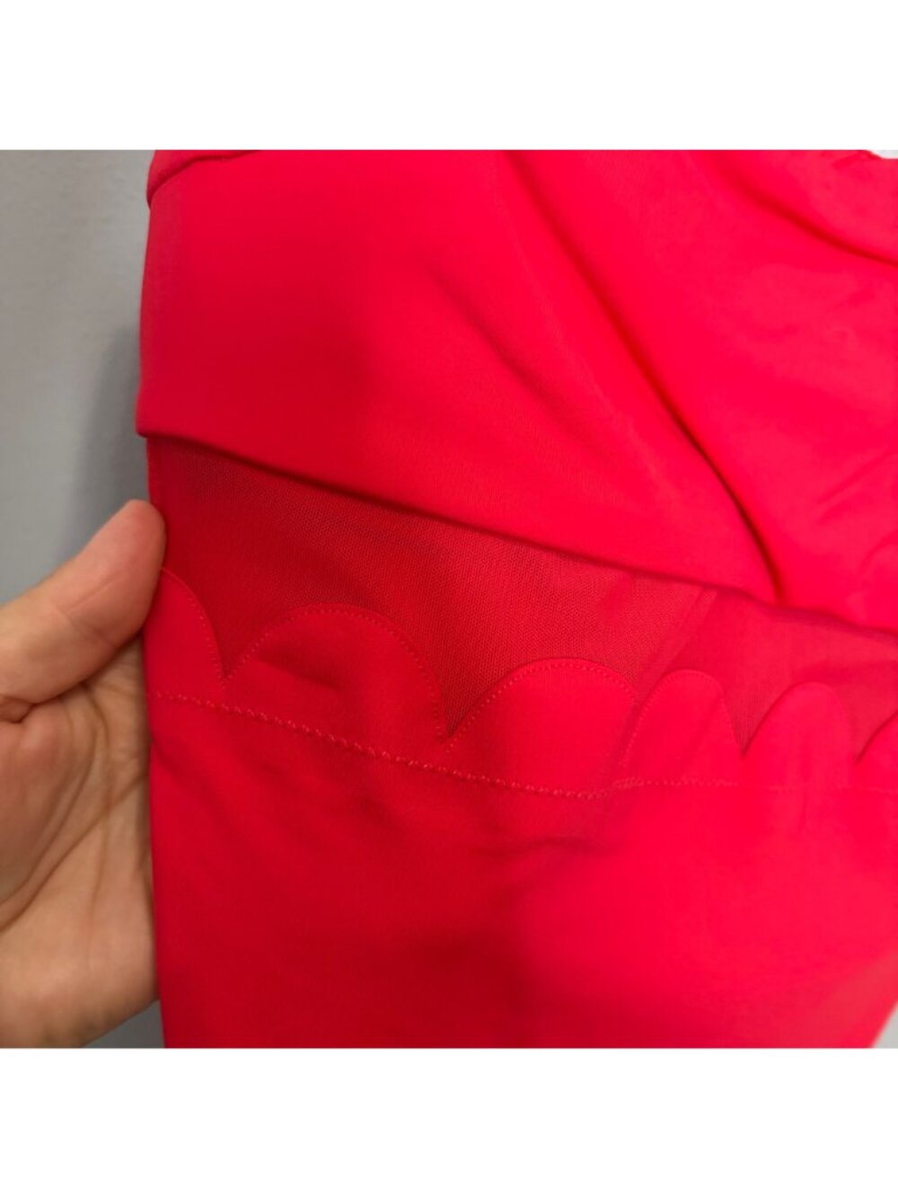 SEAFOLLY petal edge one piece swimsuit in chili red size US 8 DD - Picture 4 of 10